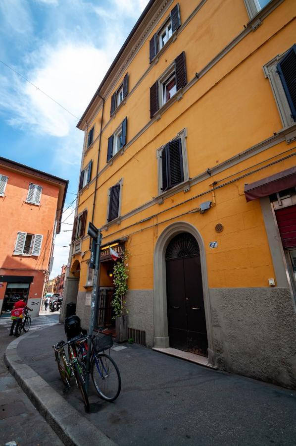 Porta Antica Apartment Bolonia Exterior foto